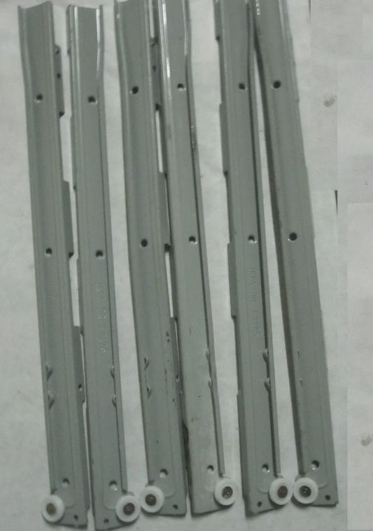 UTRUSTA sliding rail set 10043622 for 45 cm deep interior fittings in IKEA METOD kitchen cabinets. For a drawer or wire basket.